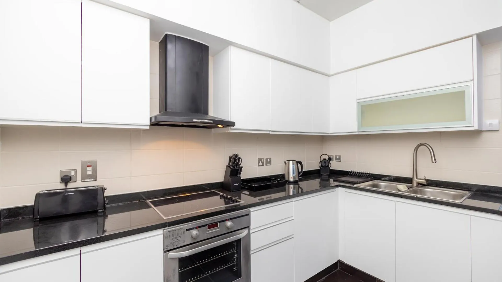 Apartment Welhome - Oceanfront Elegance 1Br Apt With Palm & Sea Views Dubai