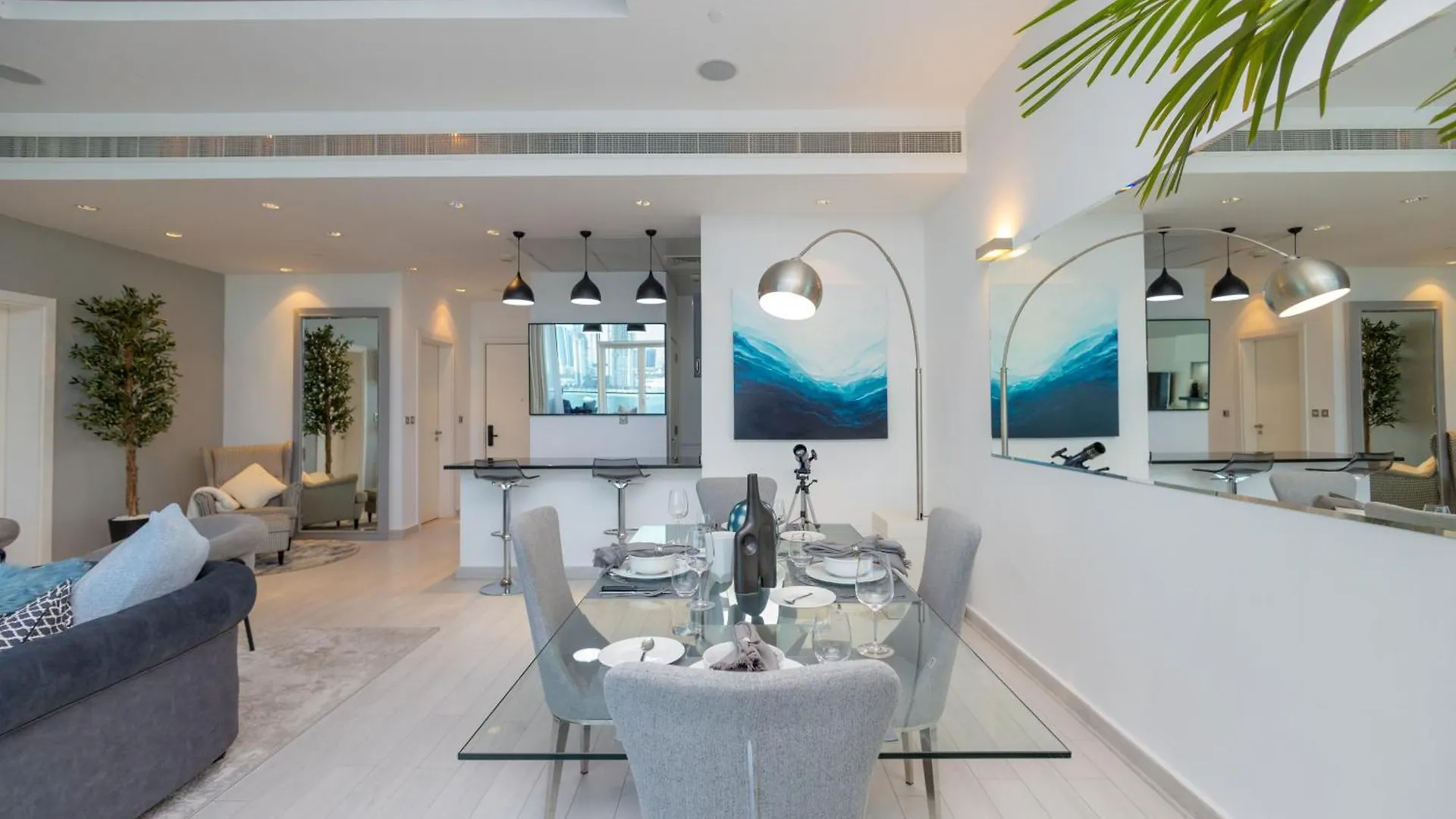 Welhome - Oceanfront Elegance 1Br Apt With Palm & Sea Views Dubai 0*,  United Arab Emirates