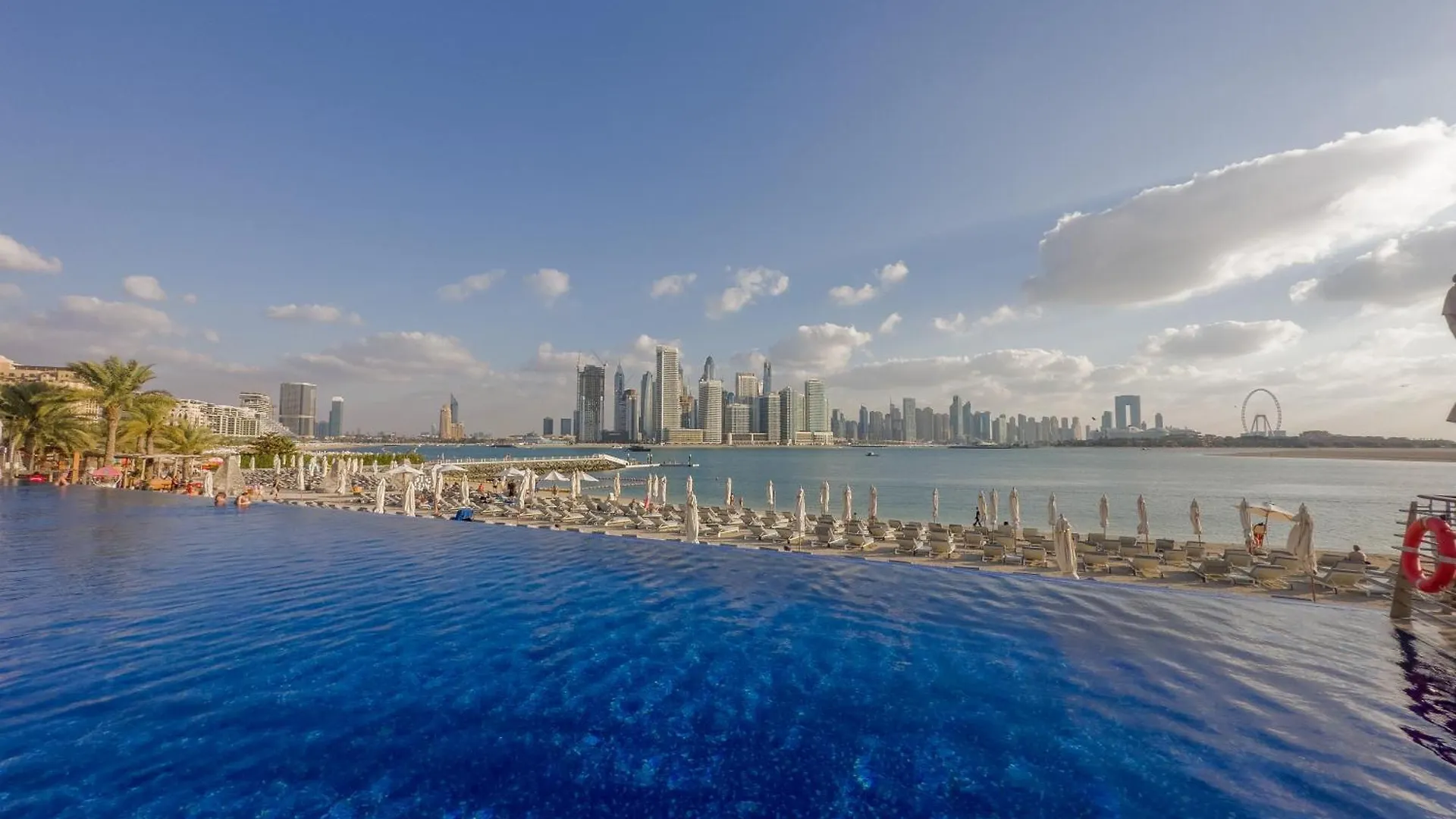 Welhome - Oceanfront Elegance 1Br Apt With Palm & Sea Views Dubai