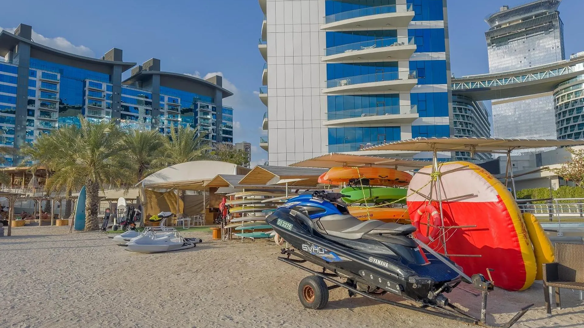 Apartman Welhome - Oceanfront Elegance 1Br Apt With Palm & Sea Views Dubaj