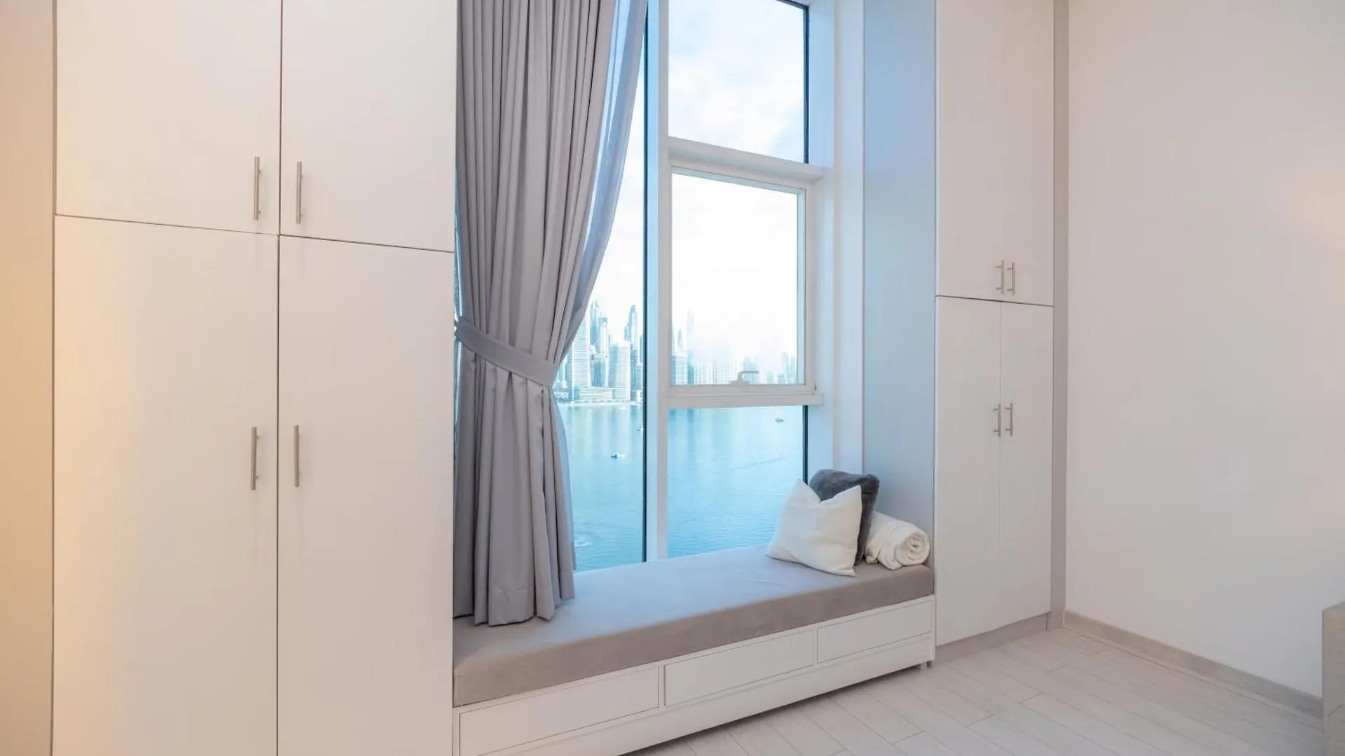 Welhome - Oceanfront Elegance 1Br Apt With Palm & Sea Views Dubaj 0*,  Egyesült Arab Emírségek