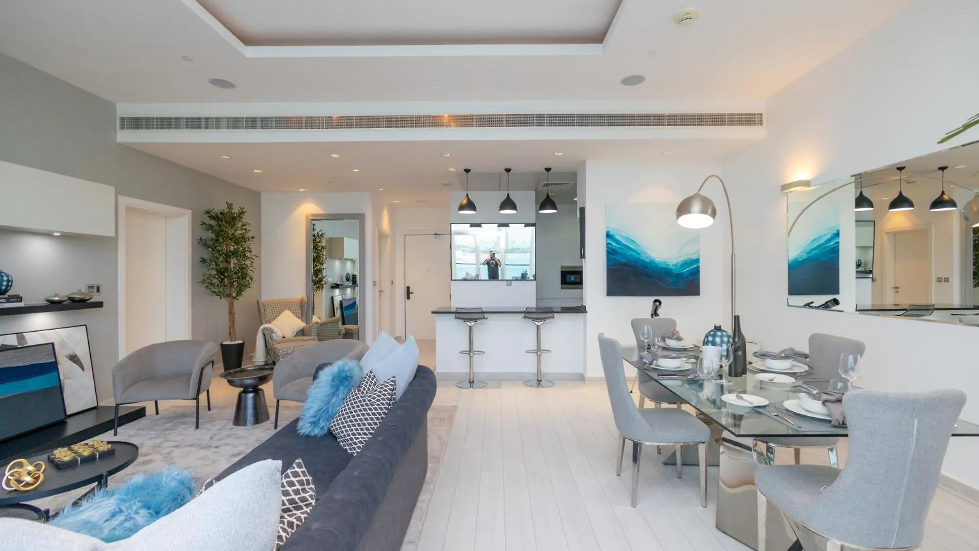 Apartman Welhome - Oceanfront Elegance 1Br Apt With Palm & Sea Views Dubaj